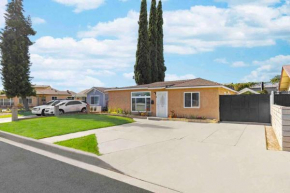 PrivateHOUSE,3Bd1king2Queen w/kitchen,patio,BBQ,Ac